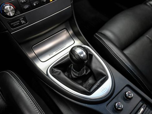 Used 2012 INFINITI G37 Sport image 25