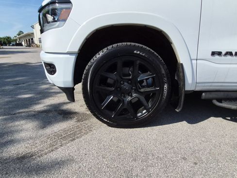 Used 2021 RAM 1500 Laramie AWD/4WD image 21