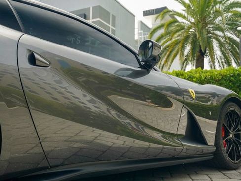 Used 2020 Ferrari 812 Superfast RWD image 35
