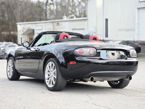 Used 2006 MAZDA MX-5 Miata Sport w/ Suspension Pkg image 5