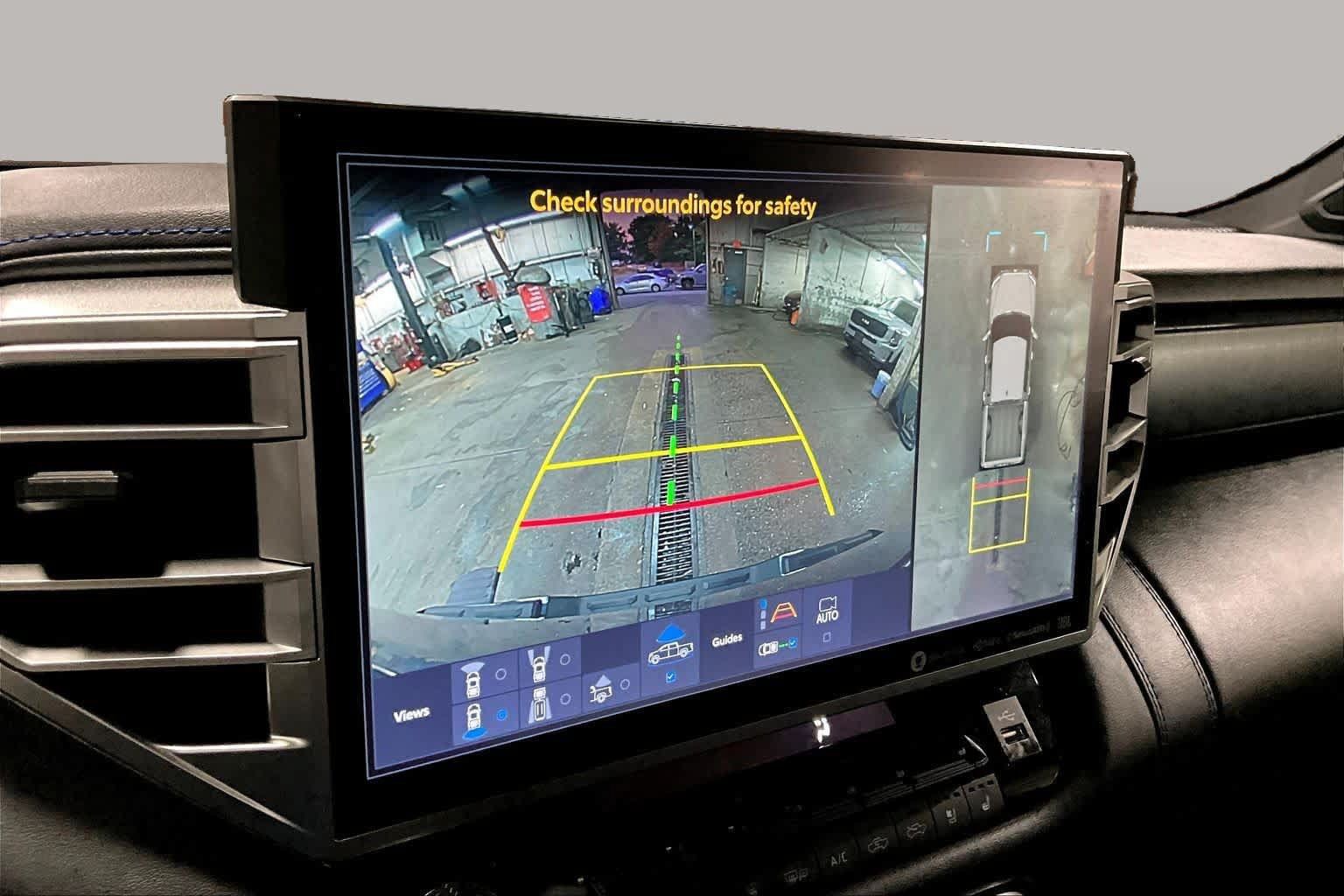 Used 2024 Toyota Tundra Platinum AWD/4WD image 27