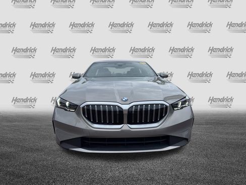 Used 2025 BMW 530i RWD image 3