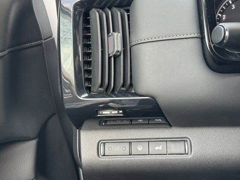 New 2026 Nissan Pathfinder SV w/ Cargo Package AWD/4WD image 18