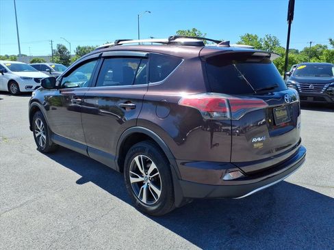 Used 2018 Toyota RAV4 XLE w/ Plus Extra Value Package AWD/4WD image 3