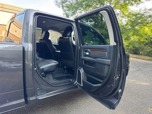 Used 2024 RAM 2500 Laramie w/ Safety Group AWD/4WD image 32
