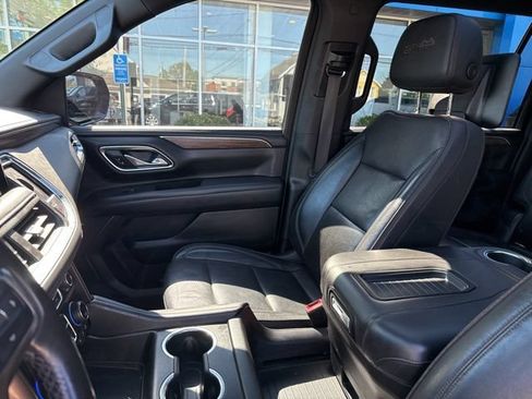 Used 2021 Chevrolet Suburban High Country AWD/4WD image 27
