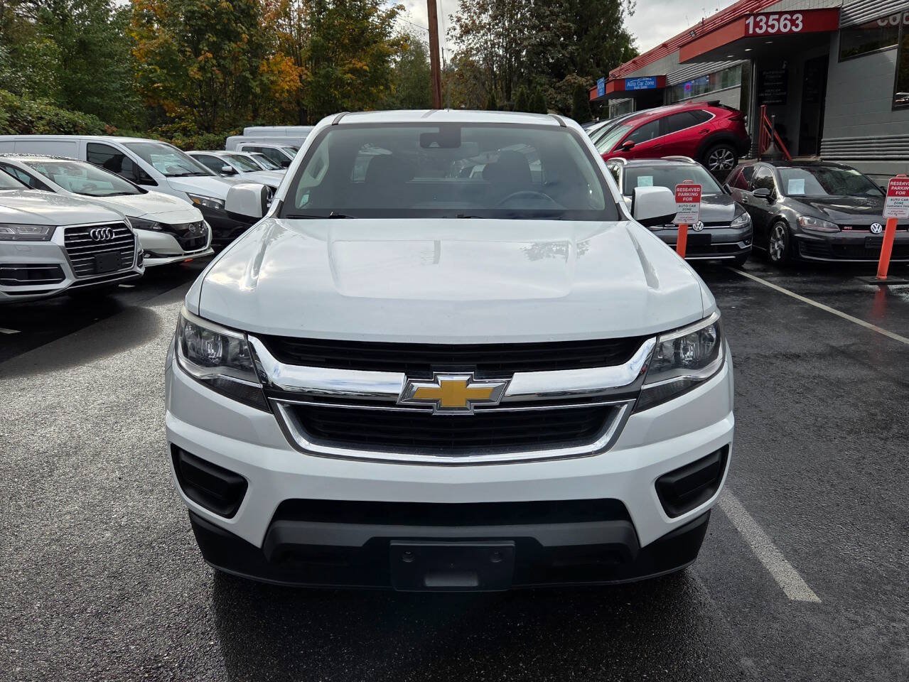 Used 2019 Chevrolet Colorado LT w/ Safety Package RWD image 2