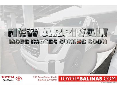 Used 2025 GMC Sierra 2500 AT4 w/ AT4 Premium Plus Package