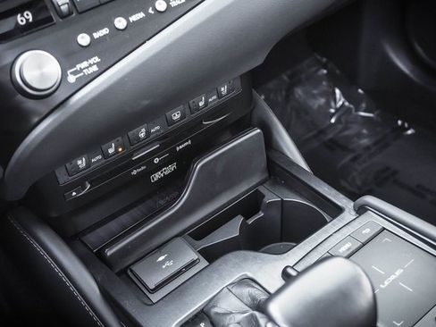 Used 2021 Lexus ES 350 Luxury image 17