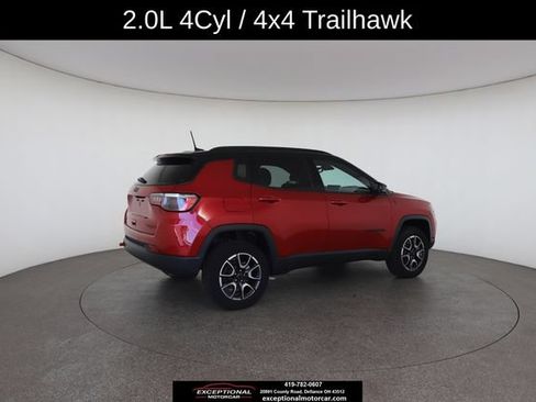 Used 2025 Jeep Compass Trailhawk AWD/4WD image 20
