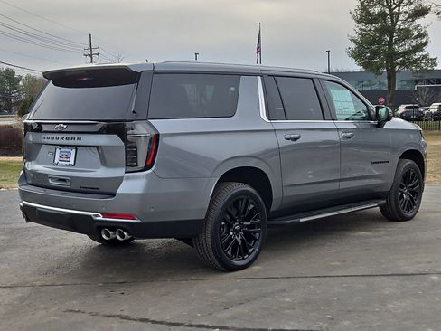 New 2026 Chevrolet Suburban Premier image 12