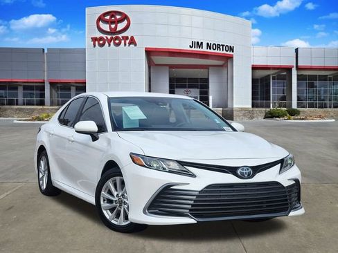 Used 2024 Toyota Camry LE image 1