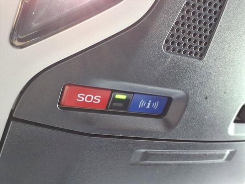 Used 2025 Subaru Legacy Premium image 21