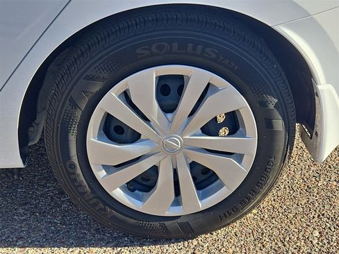 Used 2024 Nissan Versa S w/ Trunk Package image 32