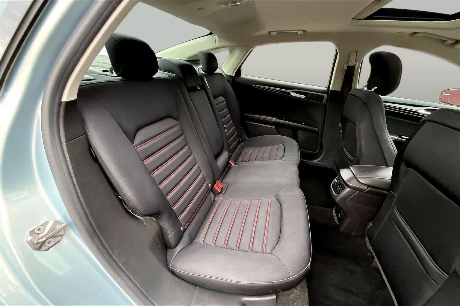 Used 2013 Ford Fusion SE FWD image 20