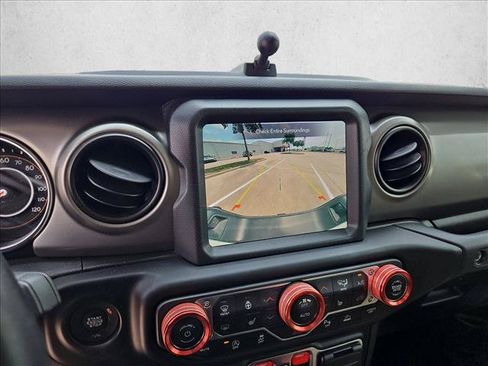 Used 2021 Jeep Gladiator Sport AWD/4WD image 13