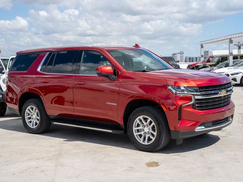 Used 2023 Chevrolet Tahoe LT w/ Luxury Package image 3