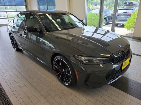 Used 2024 BMW M340i xDrive AWD/4WD image 3