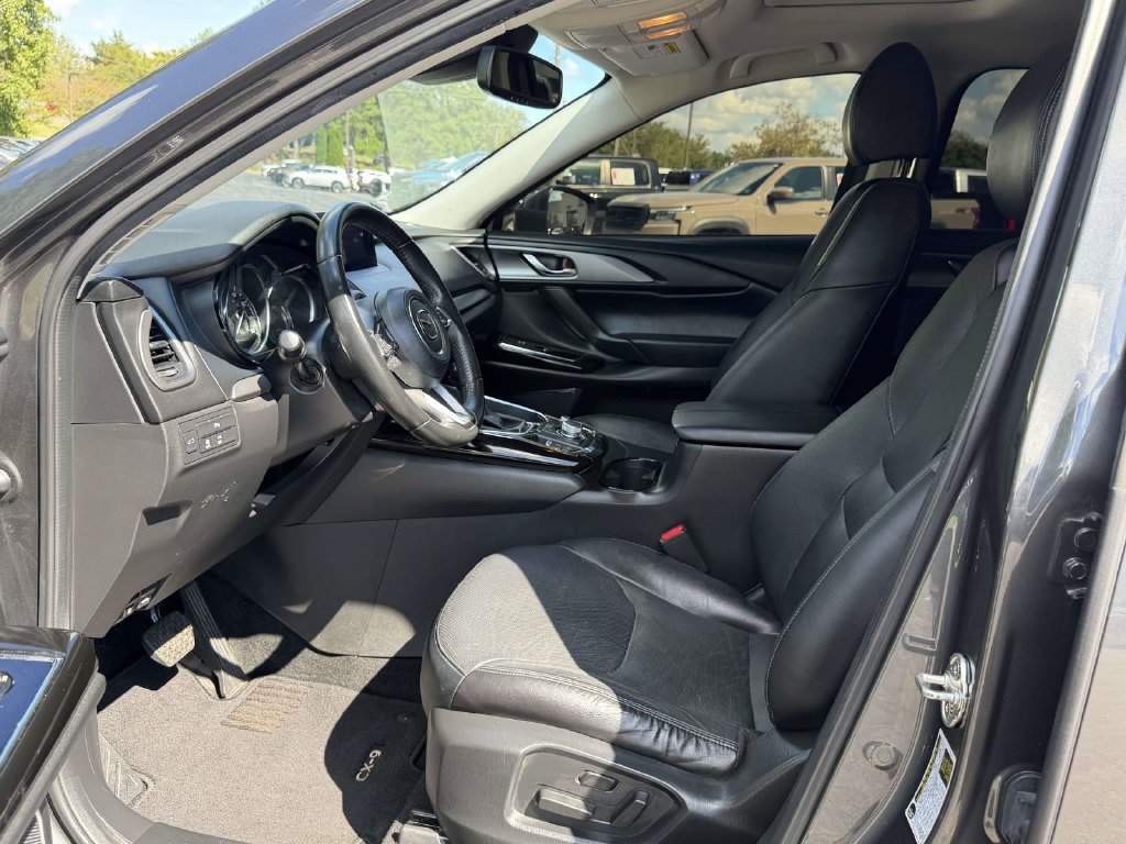 Used 2021 MAZDA CX-9 Touring w/ Touring Premium Package FWD image 16