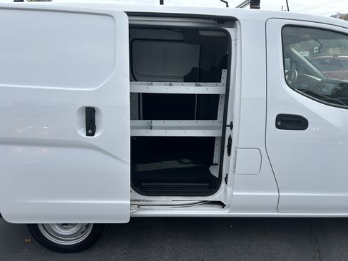 Used 2021 Nissan NV200 S w/ Back Door Glass Package image 5