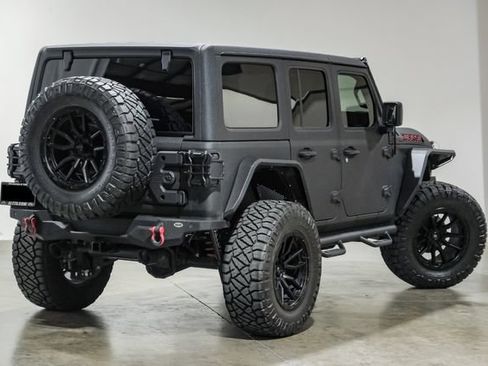 Used 2023 Jeep Wrangler Unlimited Rubicon w/ Safety Group AWD/4WD image 12