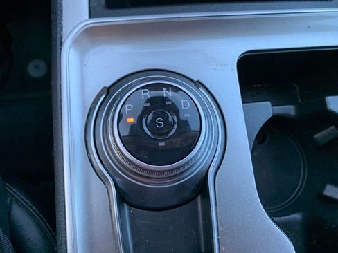 Used 2023 Ford Edge SEL image 23