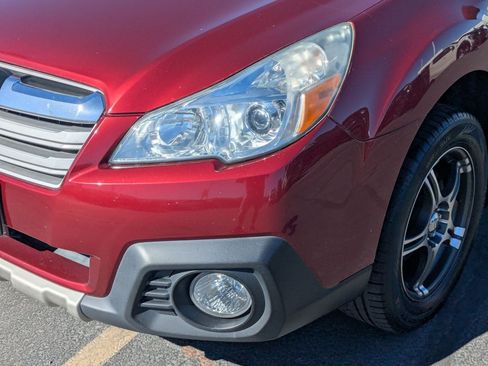 Used 2013 Subaru Outback 2.5i Limited AWD/4WD image 10