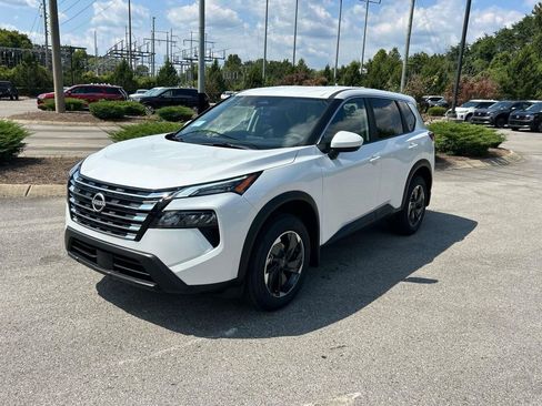 New 2026 Nissan Rogue SV AWD/4WD image 3