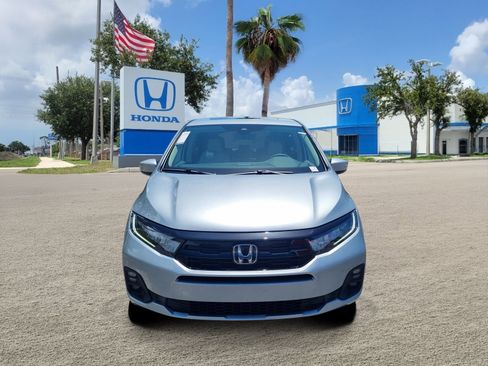 New 2026 Honda Odyssey Touring image 2