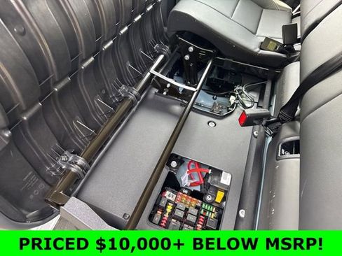 Used 2024 INEOS Grenadier Fieldmaster Edition image 31