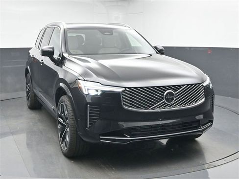 New 2026 Volvo XC90 T8 Plus image 2