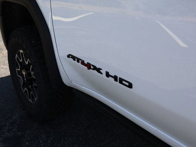 New 2026 GMC Sierra 2500 AT4X w/ LPO, Black Badging Package AWD/4WD image 11