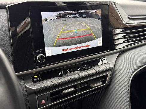 Certified 2025 Toyota Camry SE image 32