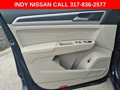 Used 2021 Volkswagen Atlas SE w/ Panoramic Sunroof Package AWD/4WD image 11