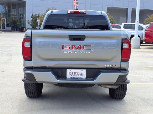 Used 2023 GMC Canyon AT4 AWD/4WD image 6