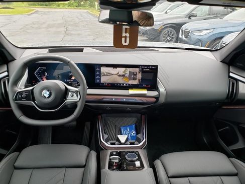 New 2026 BMW X3 xDrive30 w/ Premium Package AWD/4WD image 8