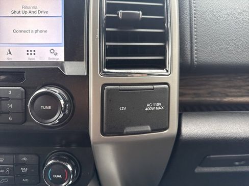 Certified 2019 Ford F150 Lariat w/ Trailer Tow Package image 28