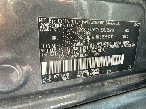 Used 2022 Toyota RAV4 XLE Premium AWD/4WD image 28