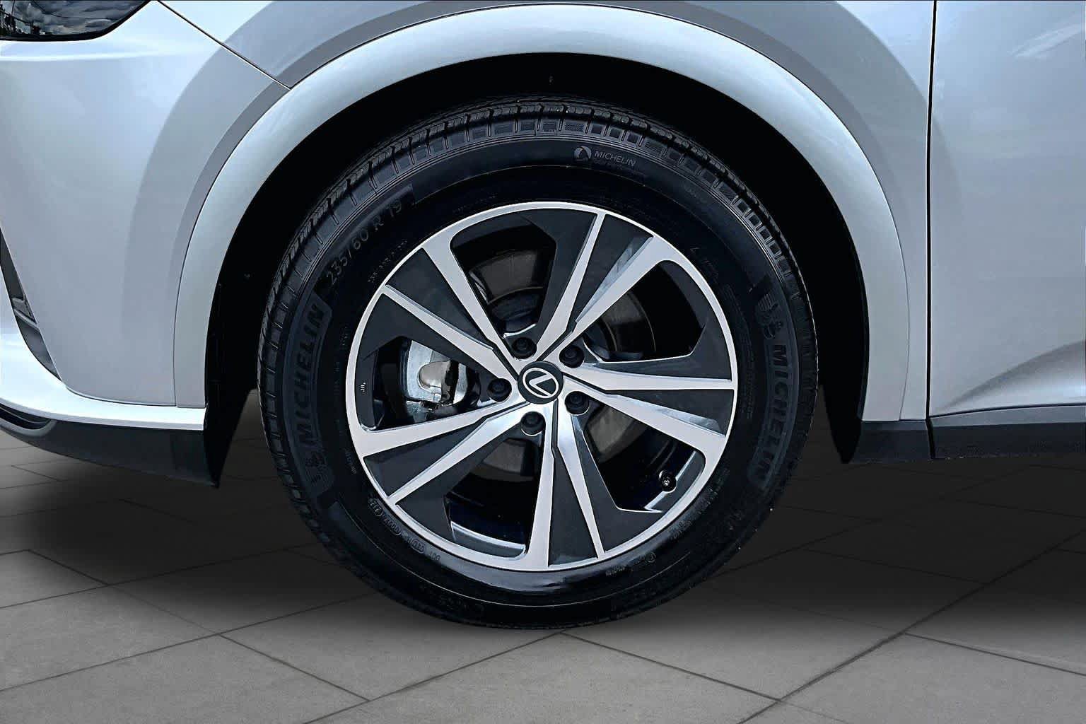 Used 2026 Lexus RX 350 FWD image 11