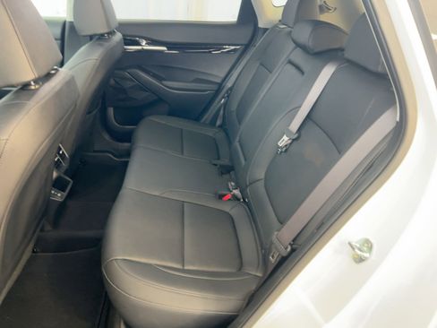 Used 2025 Kia Seltos EX w/ EX Sunroof Package image 15