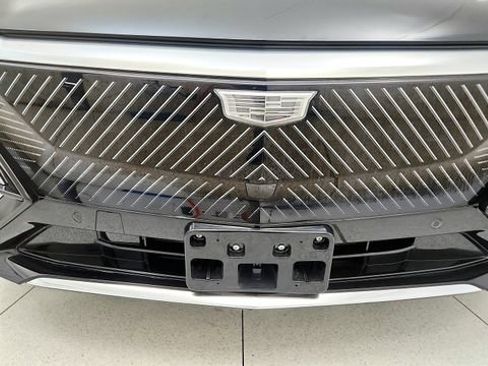 Used 2024 Cadillac Lyriq Tech AWD/4WD image 23