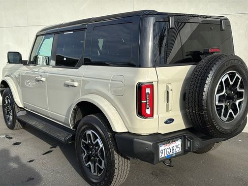 Certified 2025 Ford Bronco Outer Banks image 4