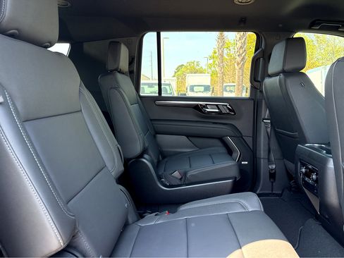 New 2026 Chevrolet Suburban LT w/ Comfort Package RWD image 14