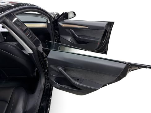 Certified 2023 Tesla Model 3 Performance AWD/4WD image 12