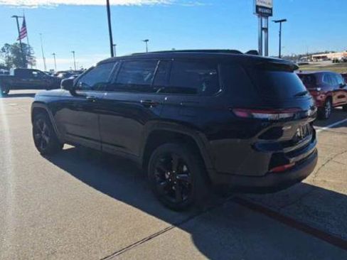 Used 2025 Jeep Grand Cherokee L Limited w/ Black Appearance Package image 6