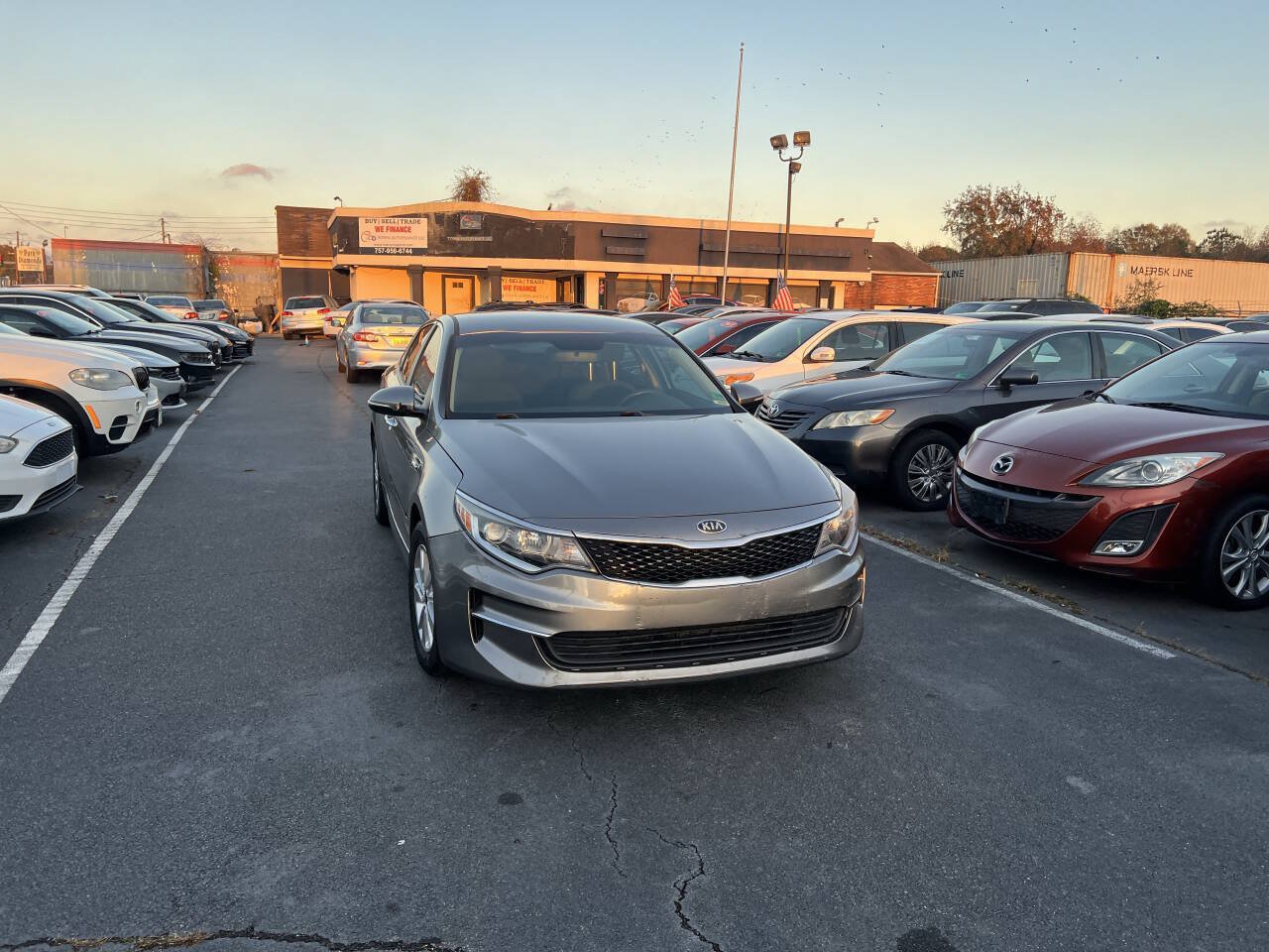 Used 2018 Kia Optima LX FWD image 5