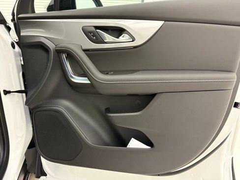 New 2026 Chevrolet Blazer LT w/ Convenience Package FWD image 38