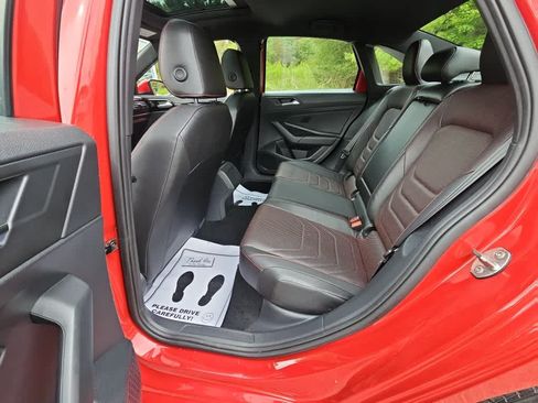 Used 2022 Volkswagen Jetta GLI Autobahn FWD image 21