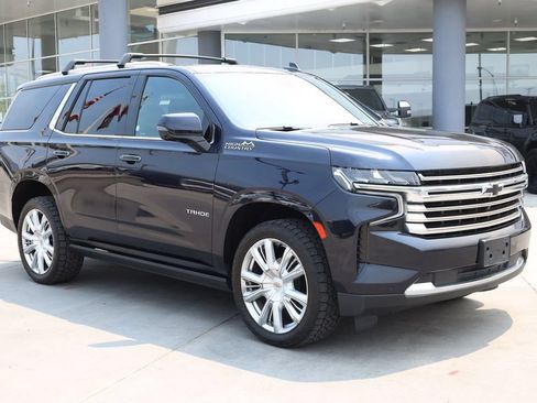 Used 2021 Chevrolet Tahoe High Country w/ Premium Package AWD/4WD image 8
