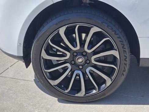 Used 2017 Land Rover Range Rover HSE AWD/4WD image 10